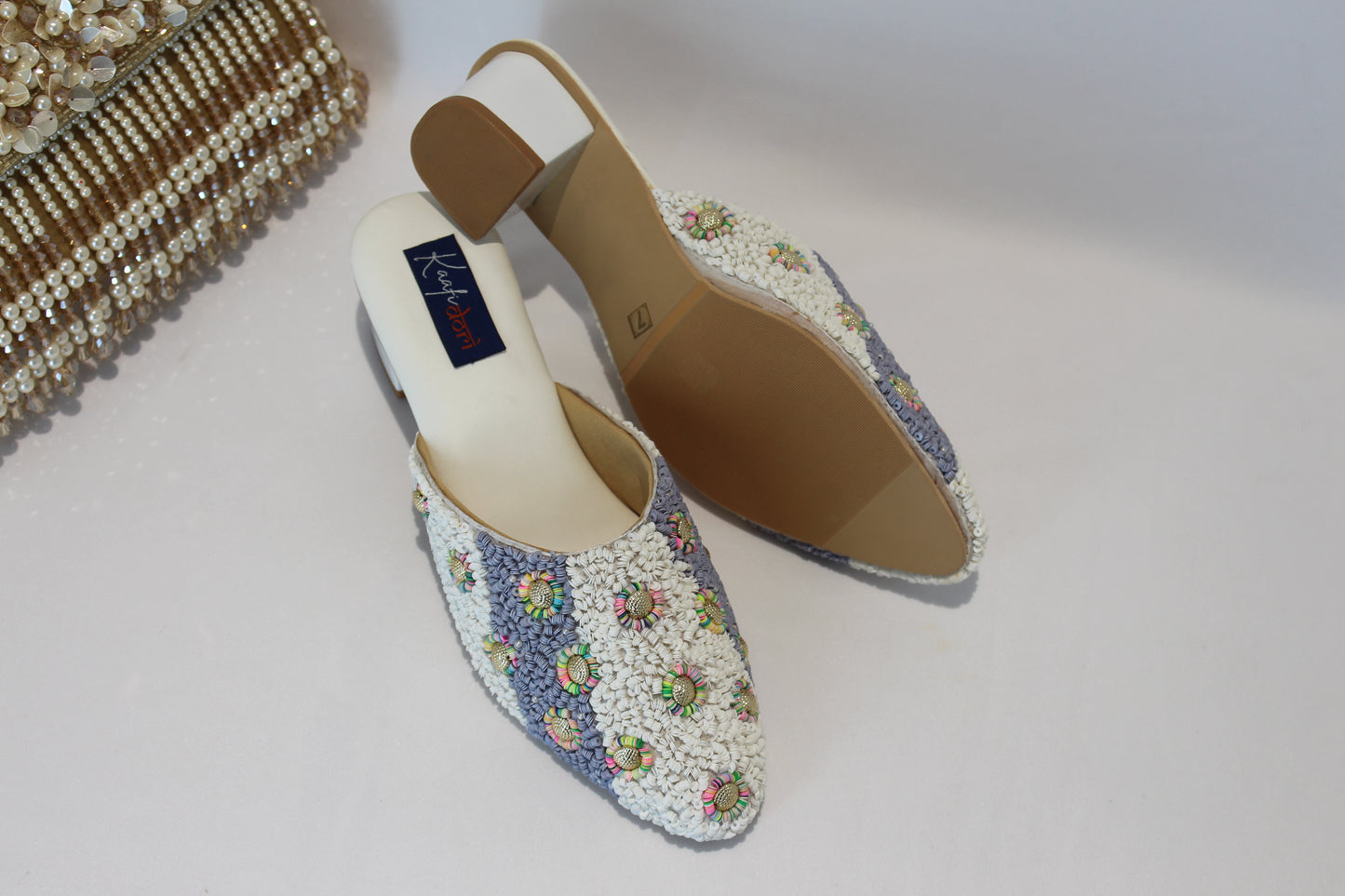 White Heel Mojri