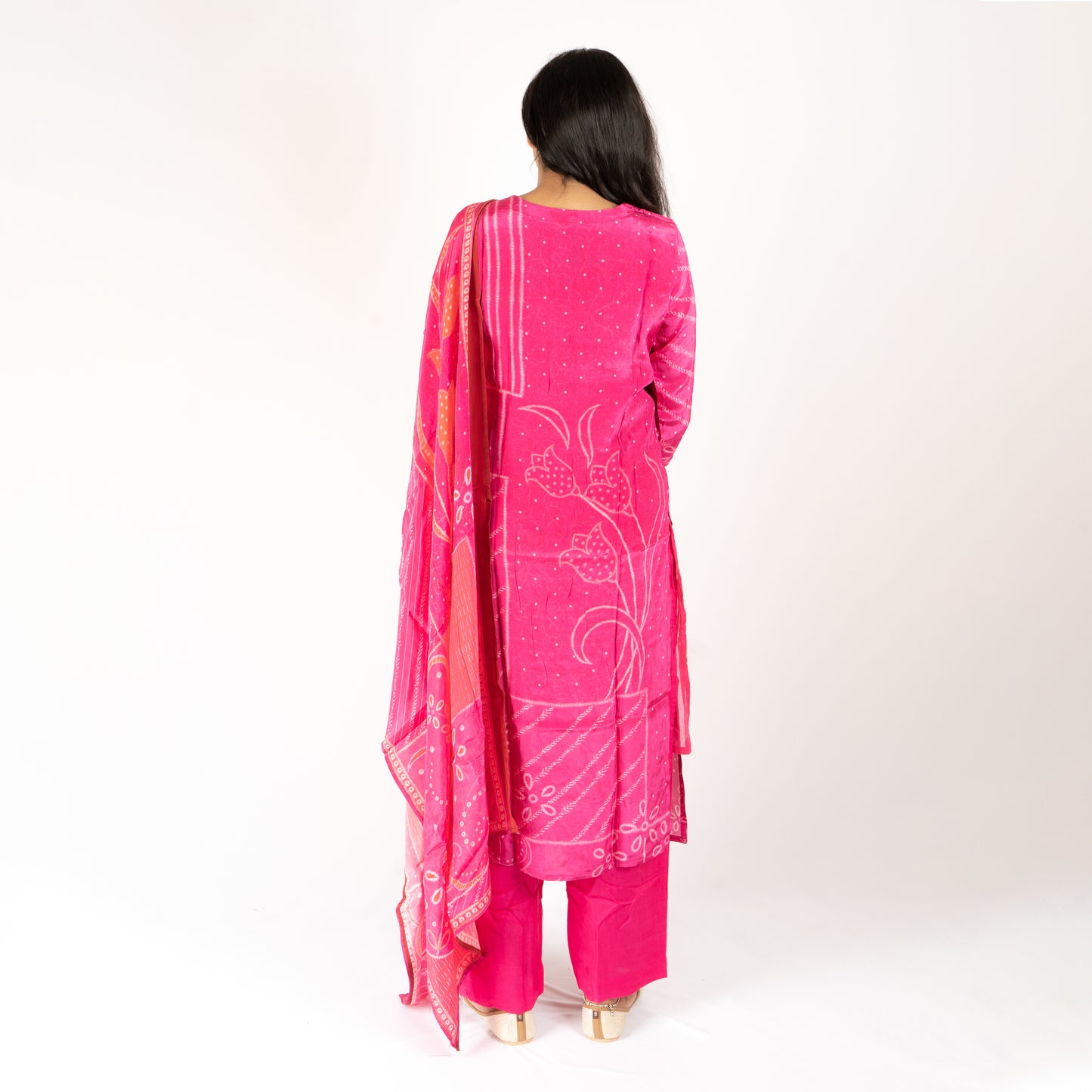 Pink Crepe silk kurti set