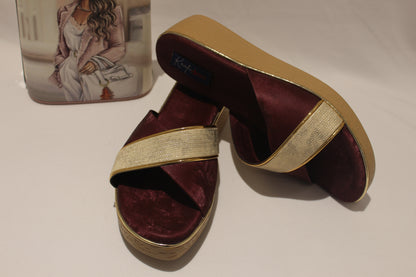 Maroon casual wedges